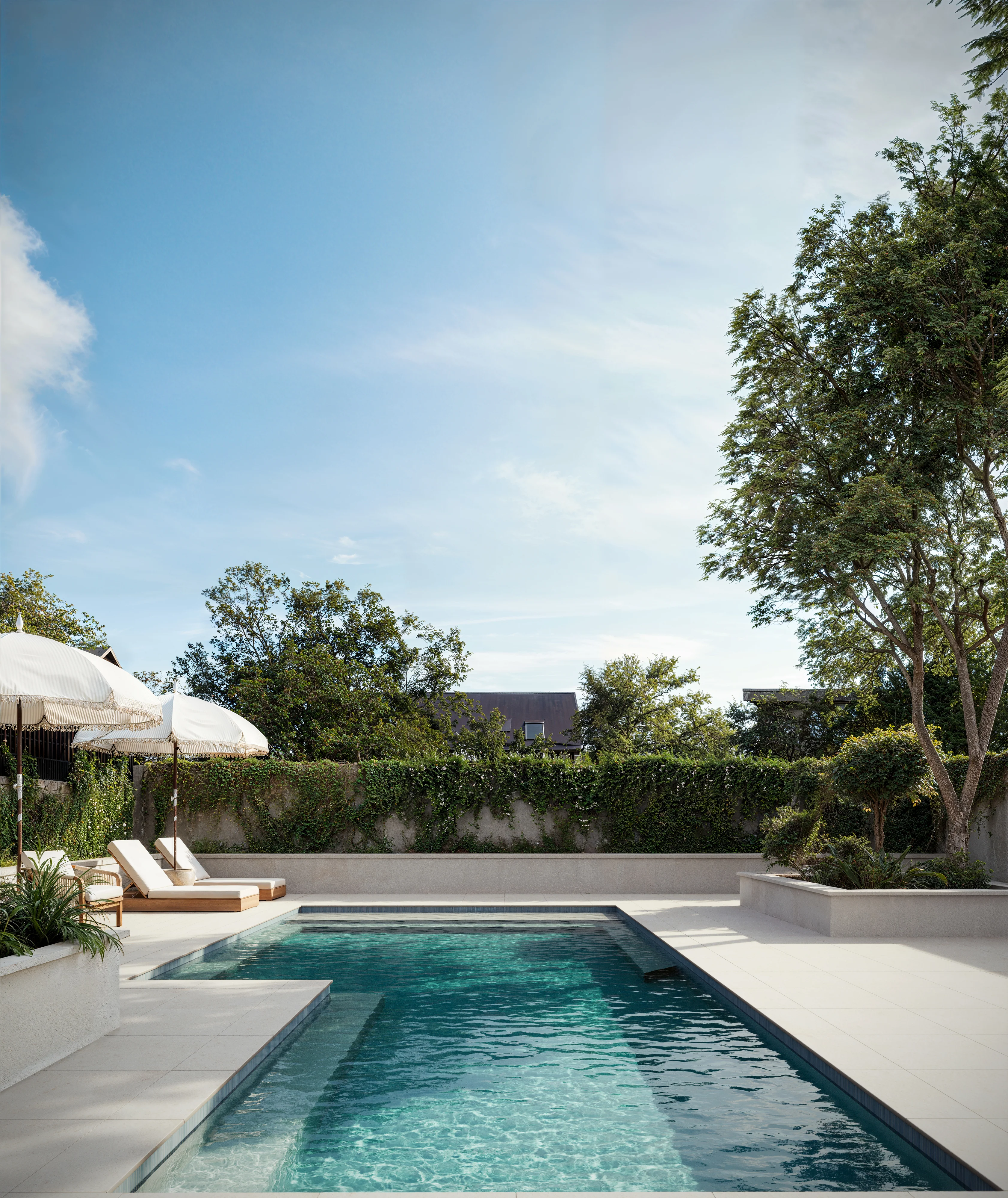 Miley 4.5x9.1 Glossy Porcelain Tile in Water - Image 17