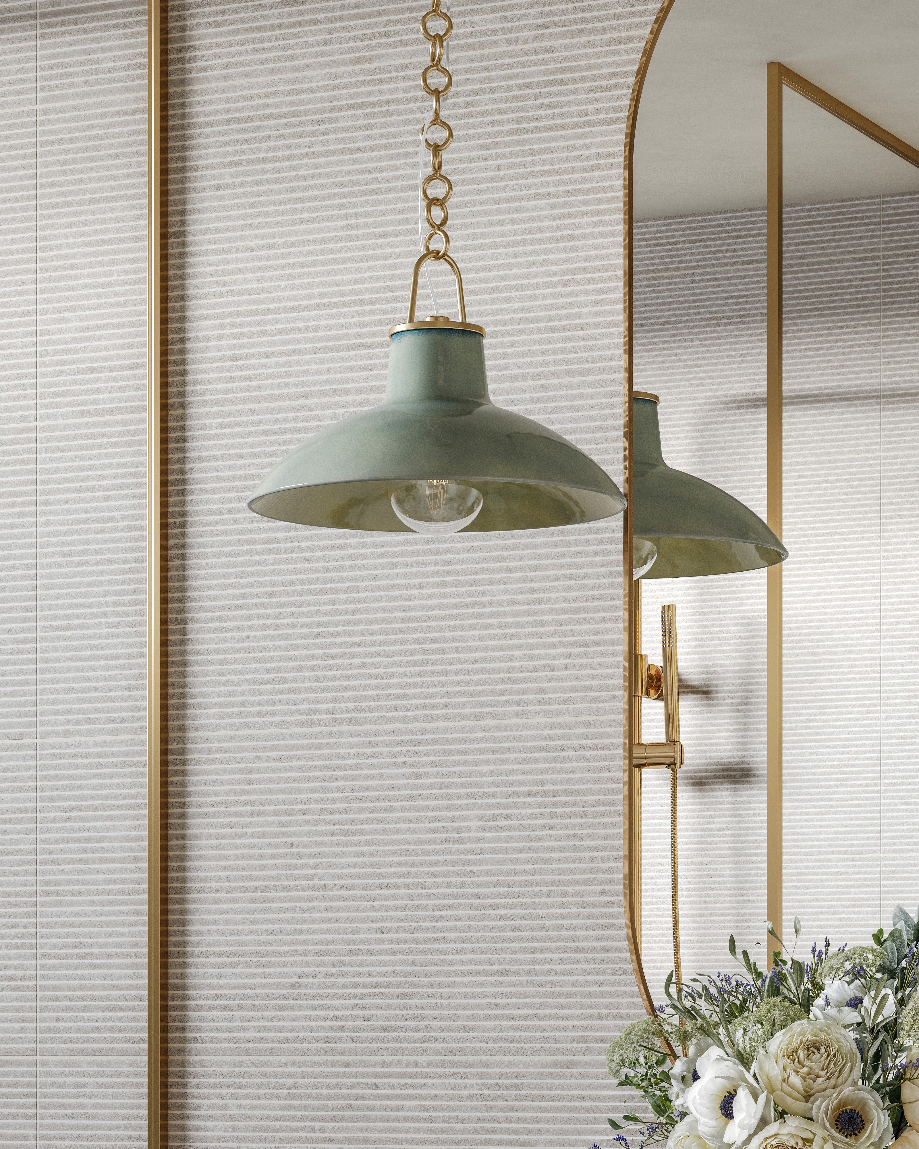 Sable Pendant in Aged Brass/Ceramic Moss Crackle - Image 9